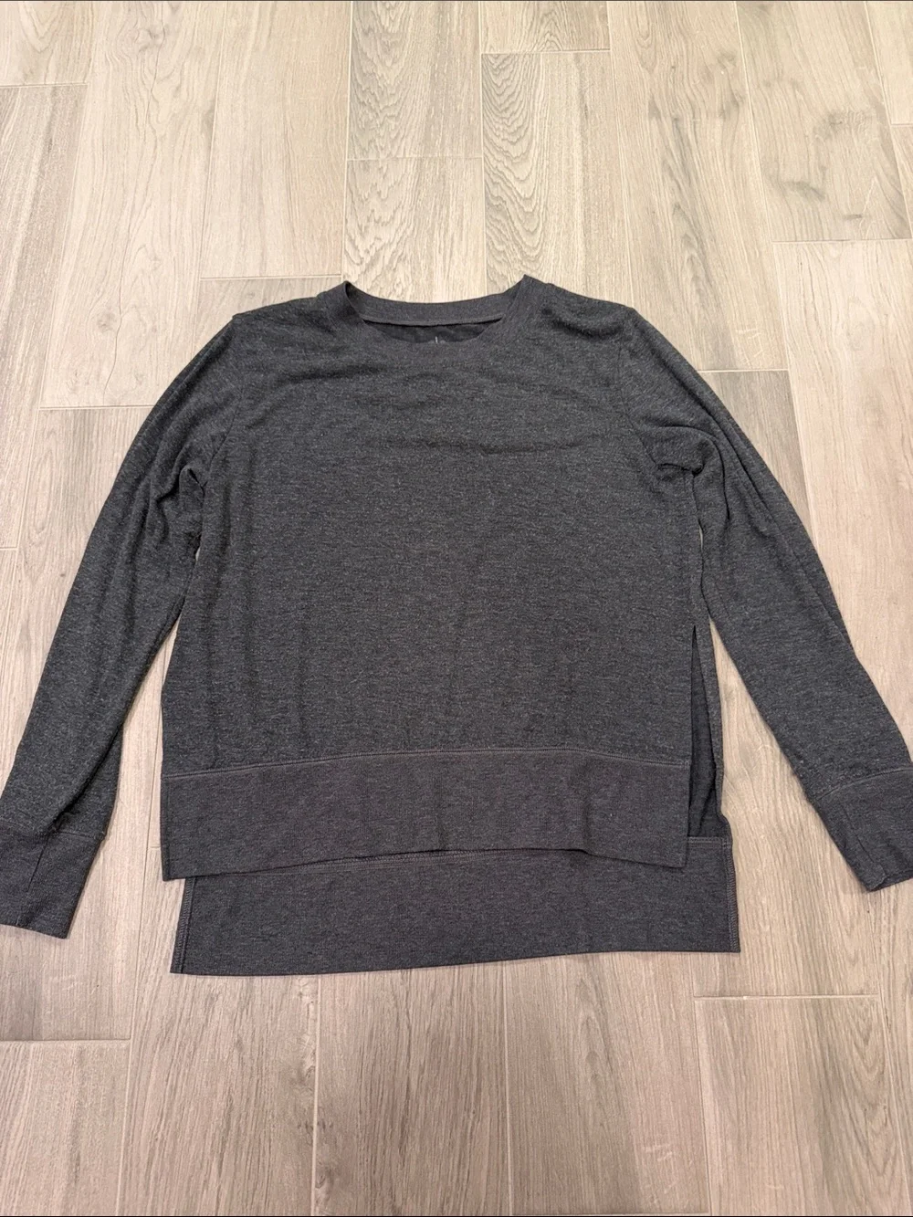 Alo Women’s Black Crewneck Sweater Size M